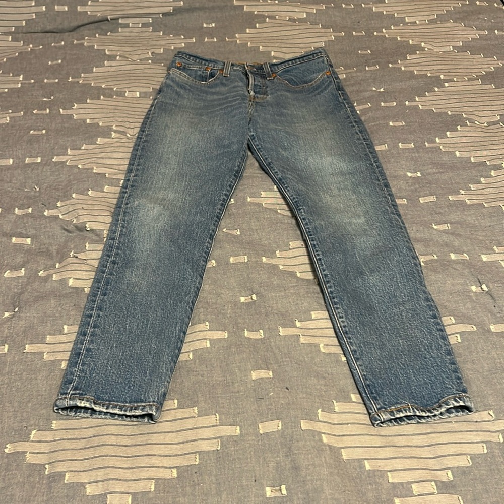 Levi’s Wedgie jeans